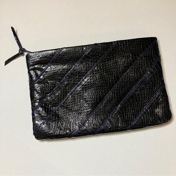 Vintage 80s 90s Navy Snakeskin Clutch - Picture 3 of 6